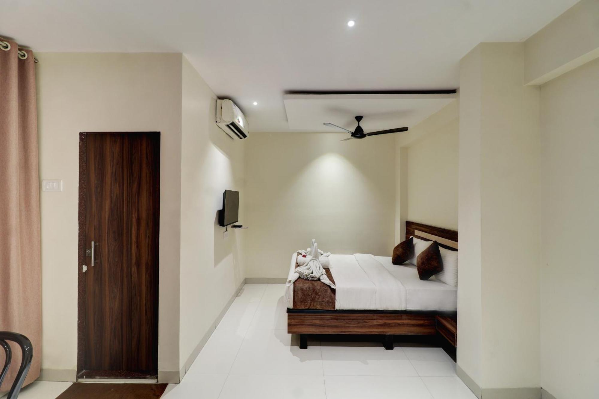 New Parimeet Residency Hotel Navi Mumbai Ngoại thất bức ảnh