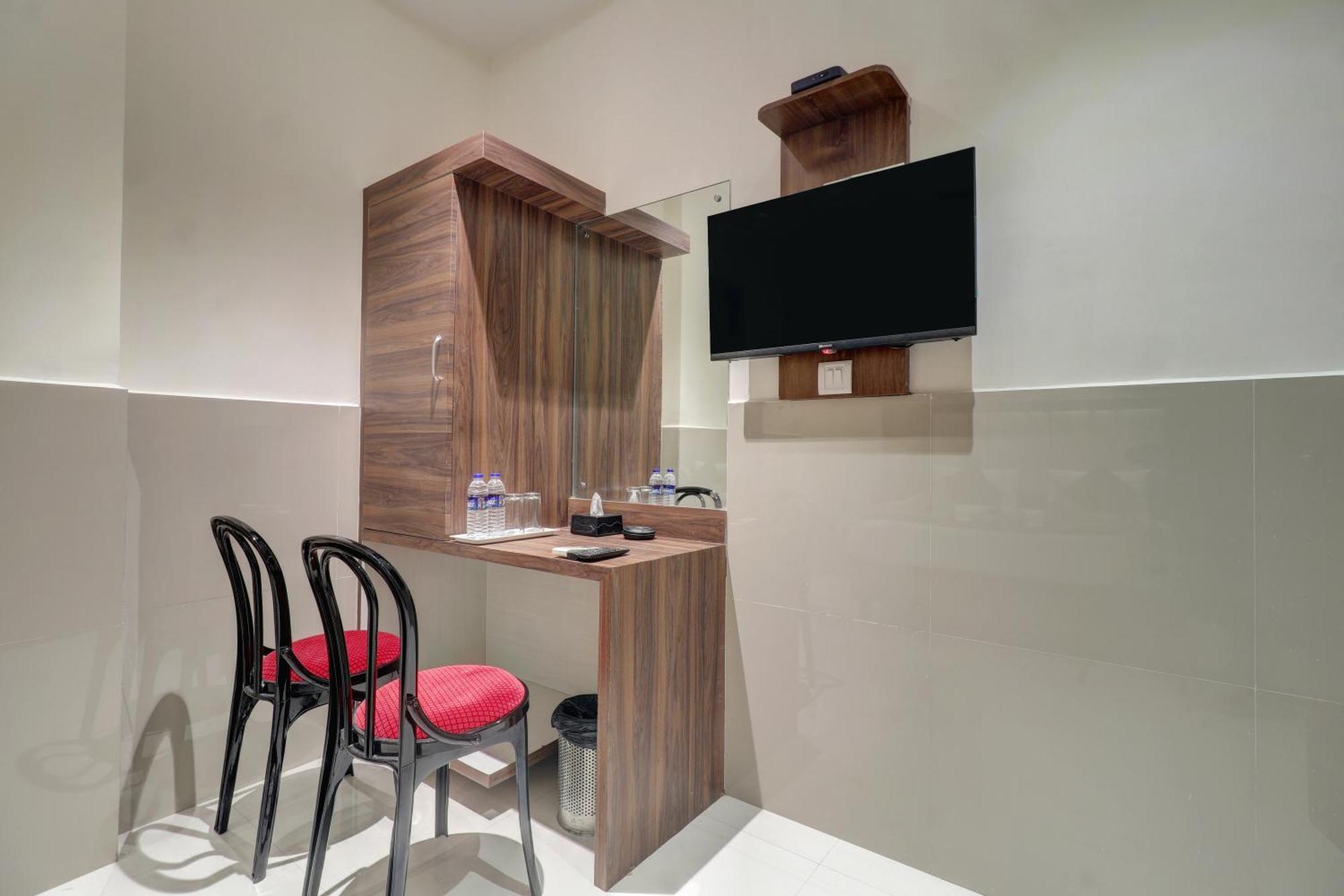 New Parimeet Residency Hotel Navi Mumbai Ngoại thất bức ảnh