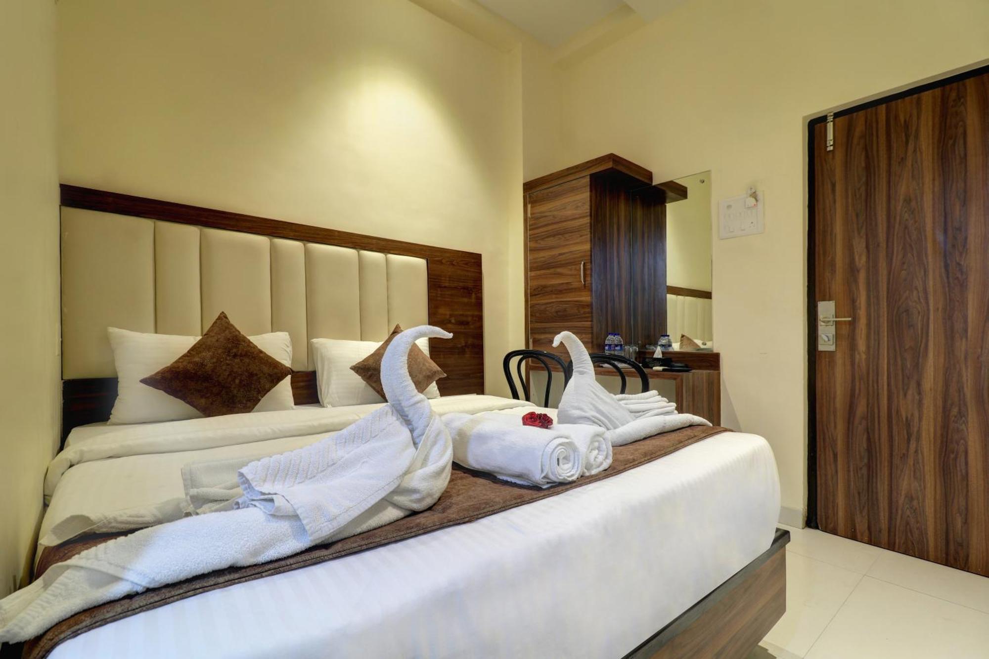 New Parimeet Residency Hotel Navi Mumbai Ngoại thất bức ảnh