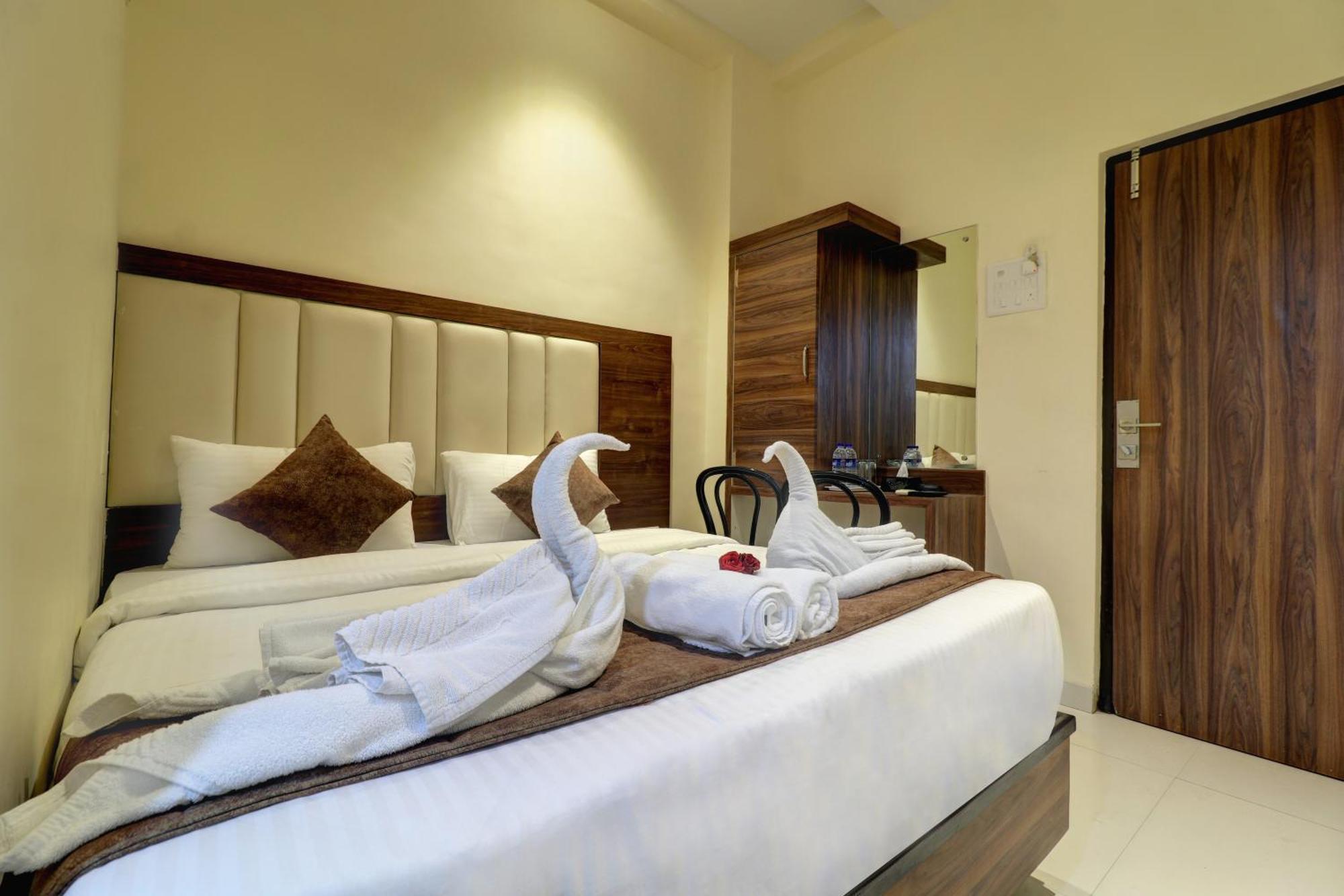 New Parimeet Residency Hotel Navi Mumbai Ngoại thất bức ảnh